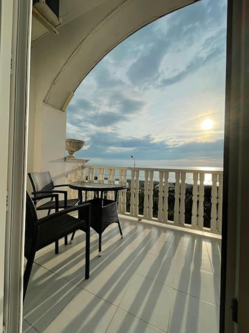Sea View Studio Apartment In Gonio-Kvariati Eksteriør bilde